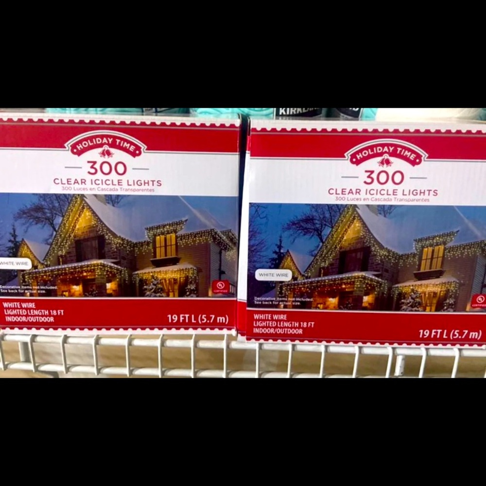2 pack of 300 outdoor Christmas lights!